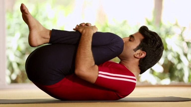 Pavanamuktasana (Wind relieving pose)